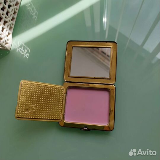 Пудреница ленэмальер,ссср,винтаж,латунь-эмаль