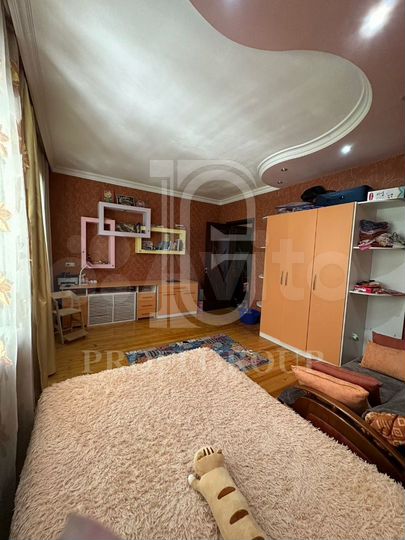 Дом 200 м² на участке 4,5 сот.