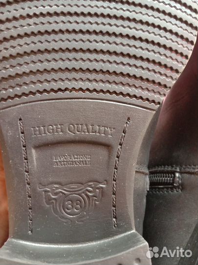 Новые кожаные сапоги 38