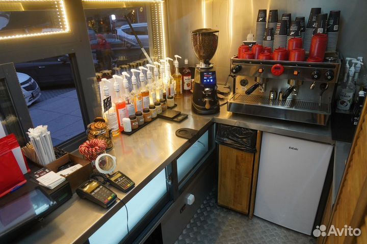 Фудтрак Торговый прицеп под кофейню