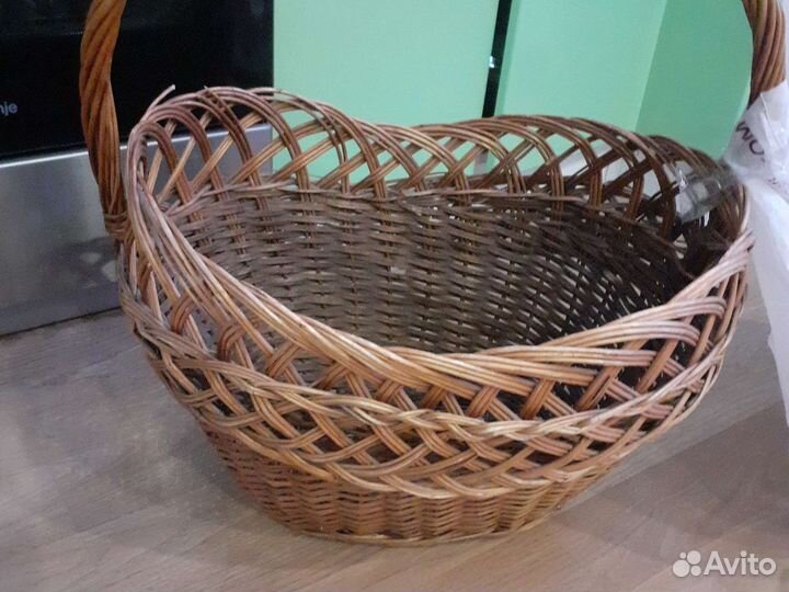 Корзина плетеная