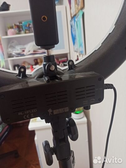 Колецевая лампа 56 см