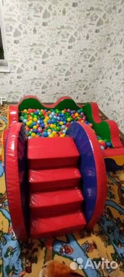 Сухой бассейн с шариками+ горка