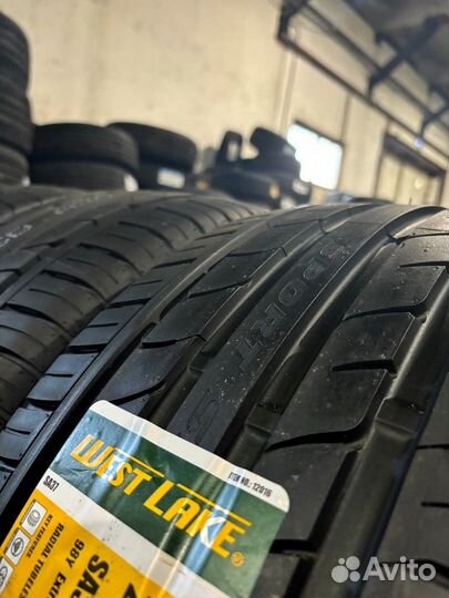 Westlake SA37 245/45 R19 97Y