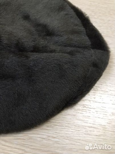 Берет меховой женский