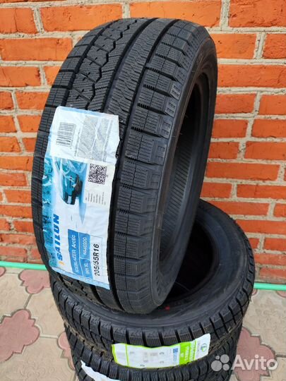 Sailun Ice Blazer Arctic 205/55 R16