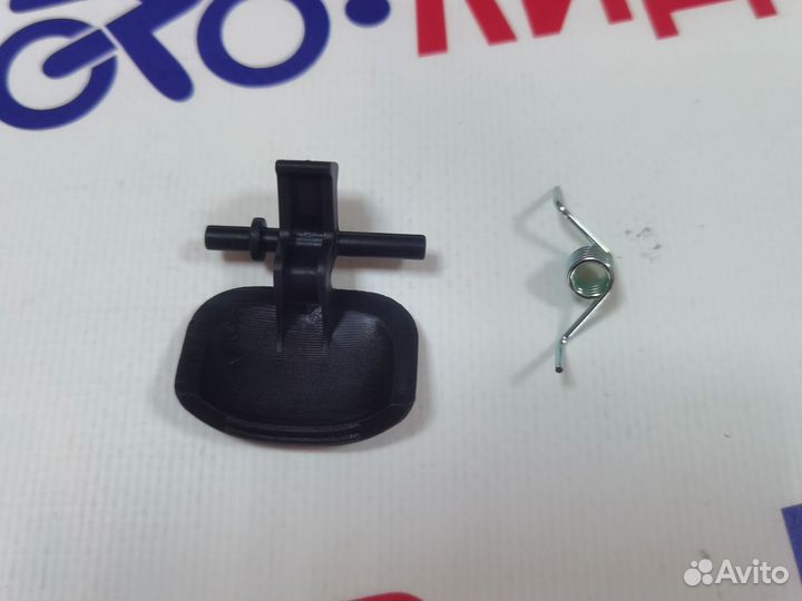 Кнопка лючка бензобака пластик Honda Lead 110 JF19