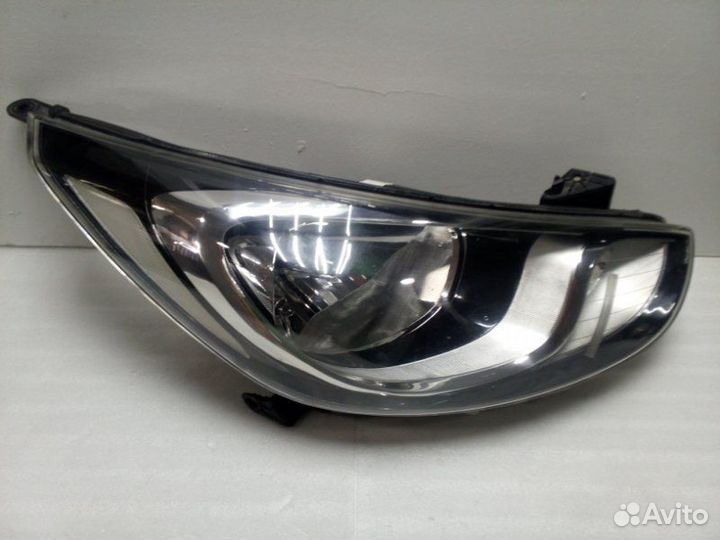 Фара правая Hyundai Solaris 1 (2010-2014)