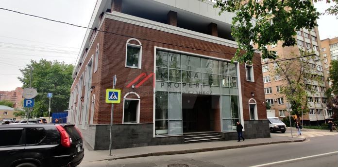 Сдам торговое помещение, 207 м²