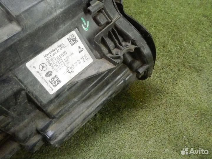 Фара левая Mercedes-Benz E-Class