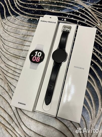 Часы samsung Galaxy watch 5