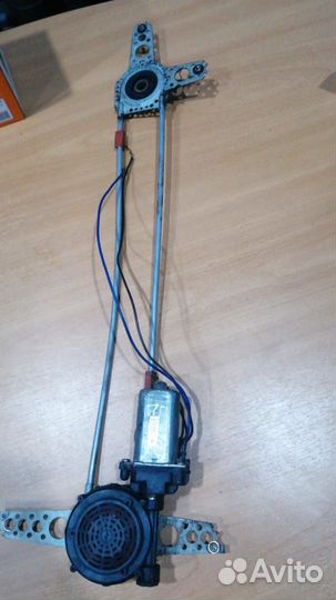 Мотор стеклоподъёмника передний Opel Vectra B