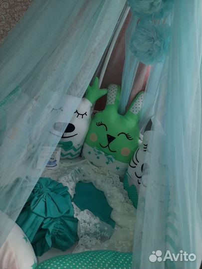 Бортики и балдахин в кроватку