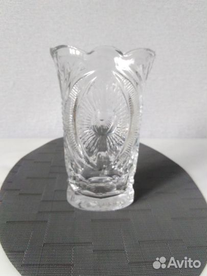 Ваза для цветов хрустальная