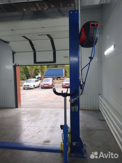 Подъемник автомобильный