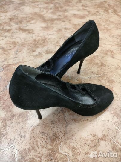 Туфли женские 38 размер черные замшевые