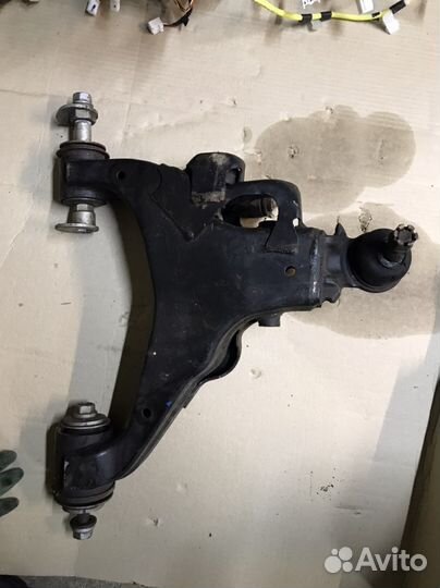 Рычаг нижний toyota land cruiser 200