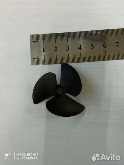 Винт для модели