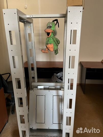 Шкаф телекоммуникационный штк-м-33.6.6-47.6