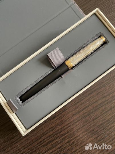 Перьевая ручка parker