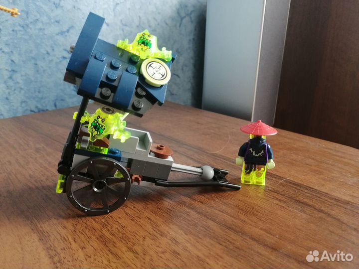 Lego Ninjago 70734 Дракон Мастера Ву