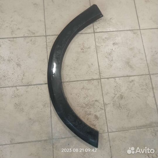 Расширители арки передний левый sandero 2 stepway