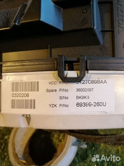 Спидометр (панель приборов) 31270898AA Volvo V70 B