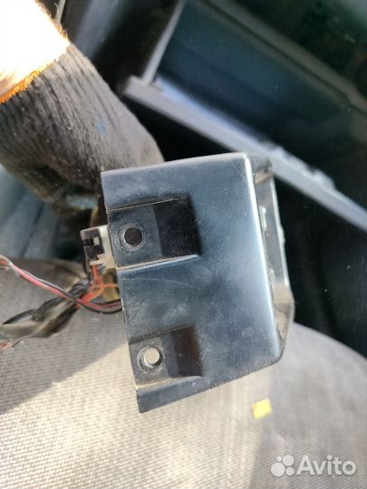 Блок управления зеркал ниссан примера p10