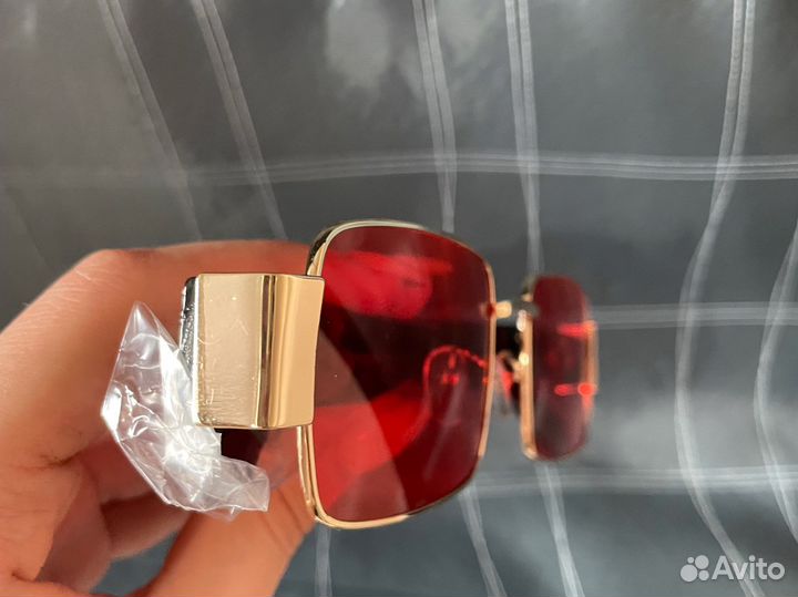 Солнцезащитные очки