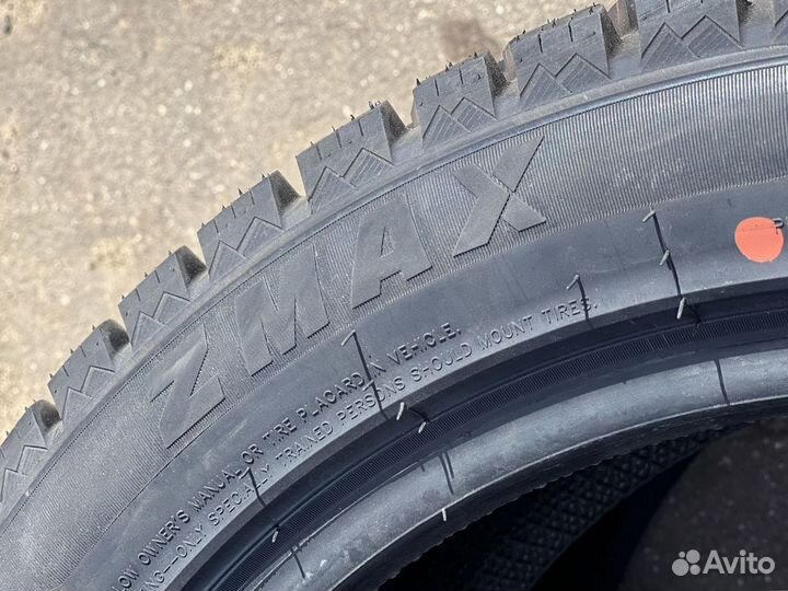 Zmax Winternova Stud II 255/45 R19 80H