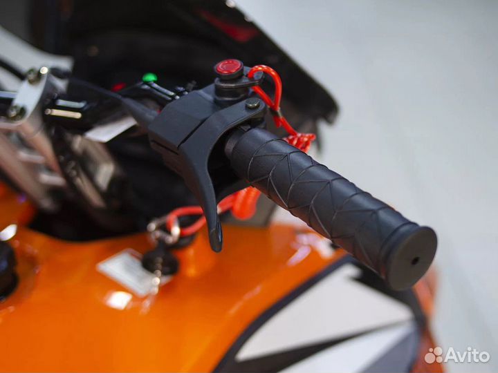 Снегоход Ataki WD 250 Витрина