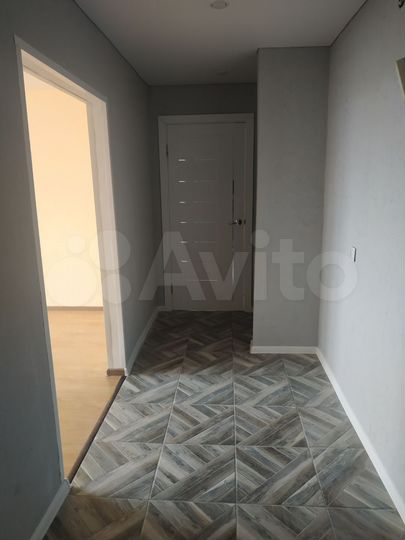 2-к. квартира, 50 м², 8/9 эт.