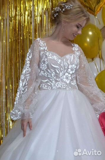 Свадебное платье