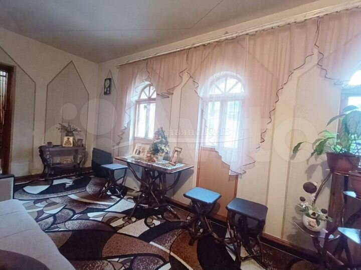 Дом 170 м² на участке 6 сот.