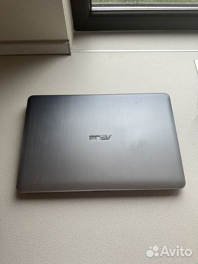 Ноутбук asus в отличном состоянии