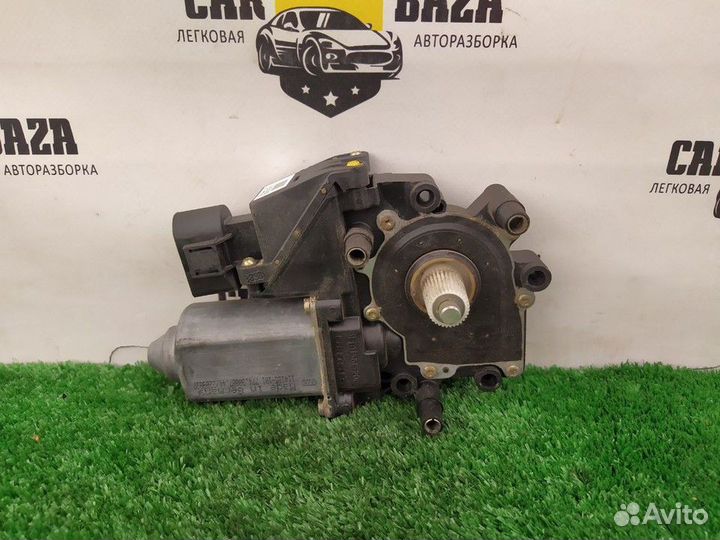 Моторчик стеклоподъемника передний левый Audi A6