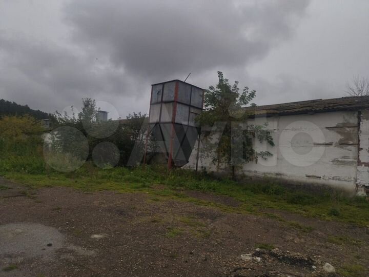 Здание, 1500 м²