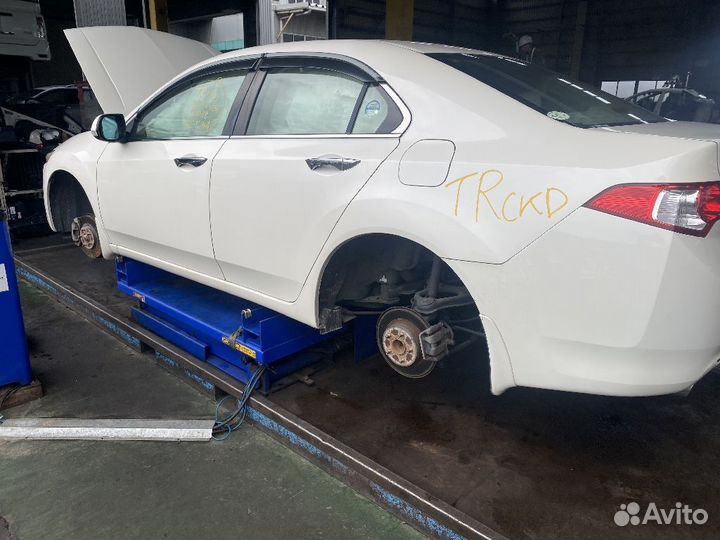 Подушка двс Honda Accord CU2 (Переднее)