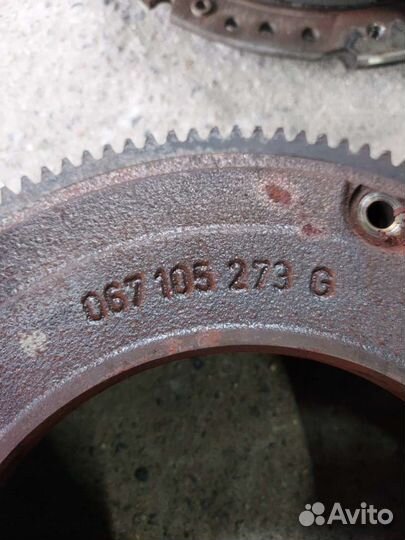 Комплект сцепления Volkswagen Vento 067105273G,067