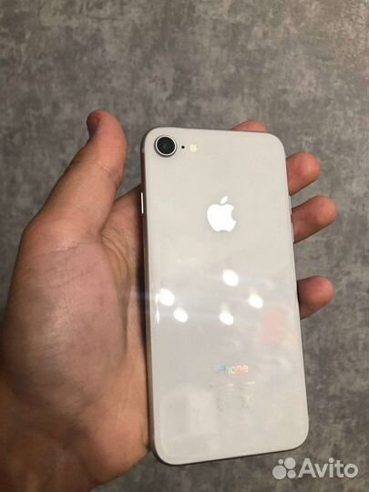 Телефон iPhone 8 256