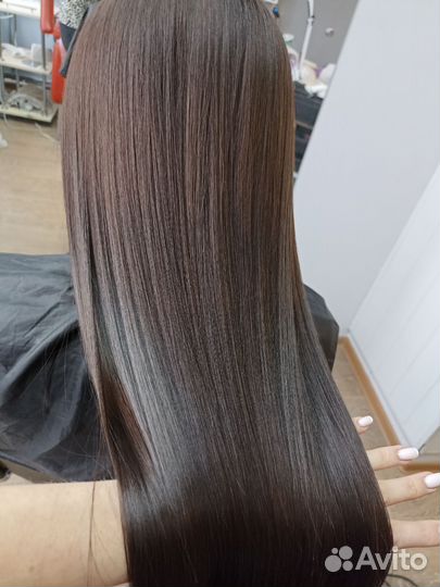 Кератиновое выпрямление волос