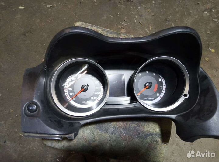 Панель приборов mitsubishi lancer 10