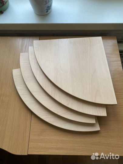 Деревянная полка угловая