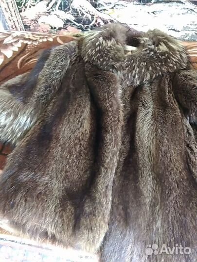 Шуба енот в отличном состоянии