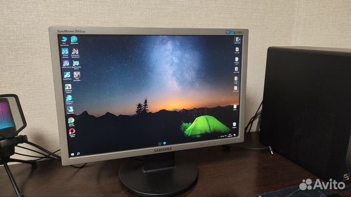 Монитор Samsung
