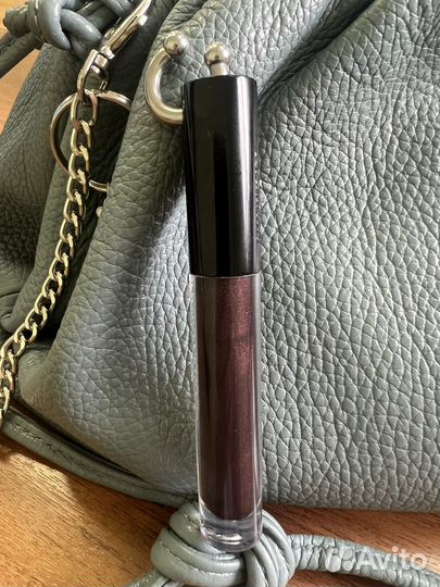 Блеск для губ isamaya