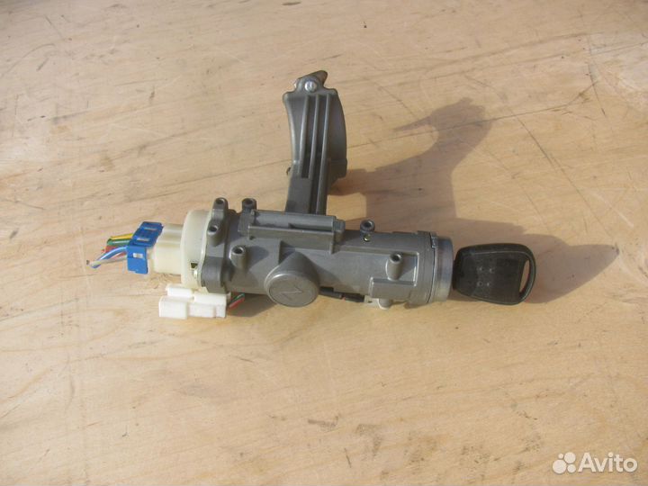 Замок зажигания Hyundai Getz