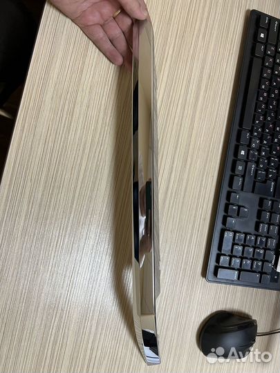 Молдинг переднего бампера правый для Touareg 3