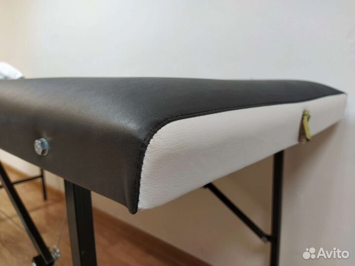 Кушетка без выреза белая вставка