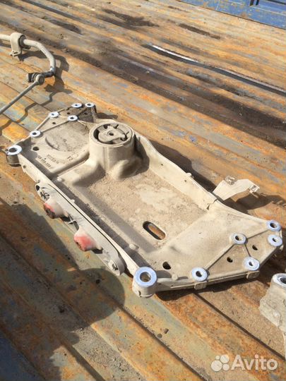 Подрамник передний на Audi A3 2010